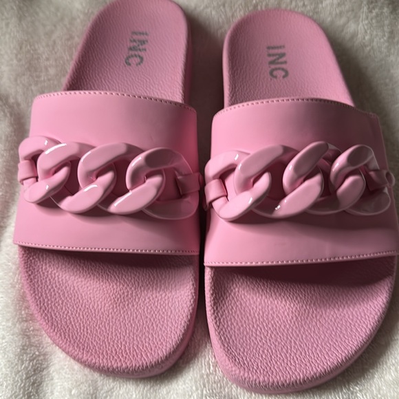 NEW INC Poolside Sandals 🩴 Pink Size 9
Chain Look. Footbed. Summer - Picture 4 of 4